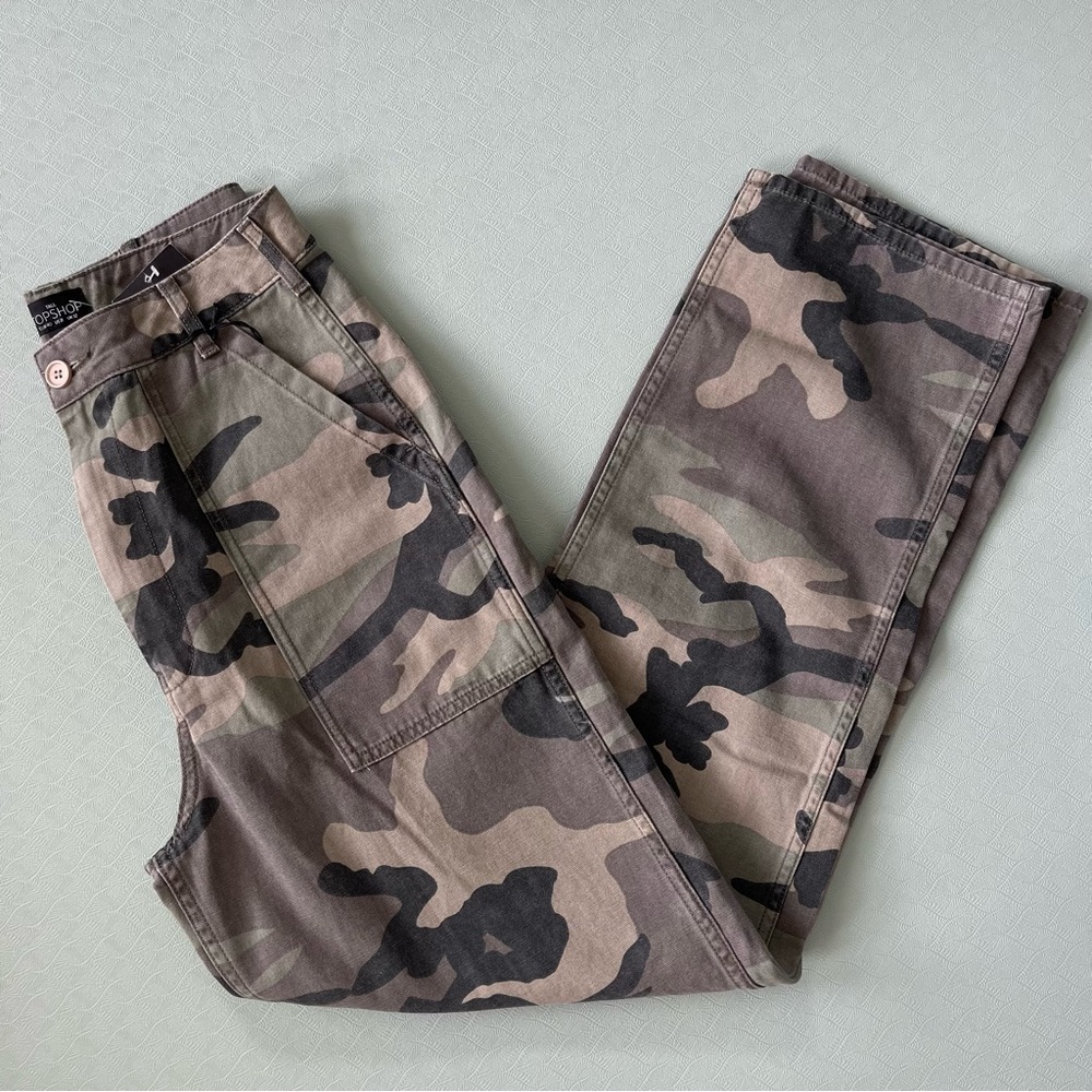 NWT Topshop Women’s Camo Cargo Pants Relaxed Fit Sz 8 Tall